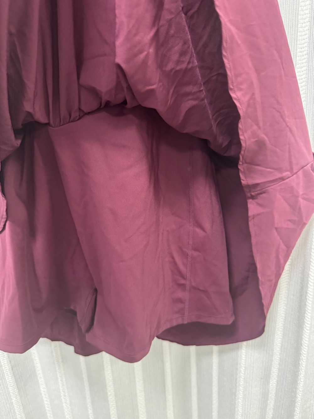 HALARA Sleeveless Athletic Dress in Burgundy - built in Bra & Shorts Size XL NWT - Picture 4 of 10